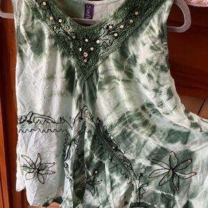 Green Tie-Dye Embroidered Sleeveless Tank Top